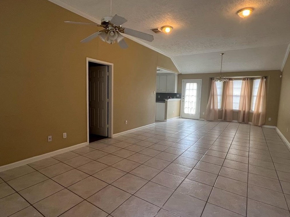 9511 Elmview Dr, Houston TX  77080 exterior
