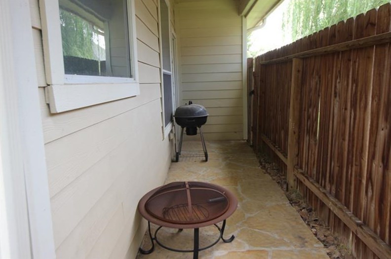 922 Oak Creek Dr, Katy, TX 77450-6139