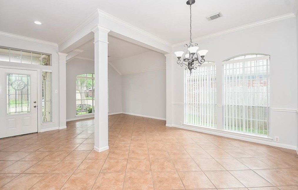 1719 Wind Trace Cv, Sugar Land, TX 77479
