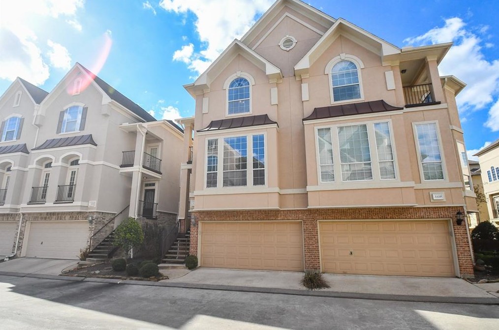 2135 Stacy Knl, Houston, TX 77008