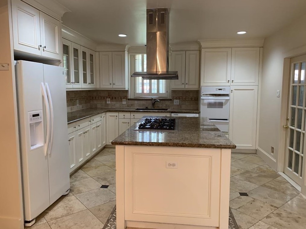 10007 Raritan Dr #a, Houston, TX 77080