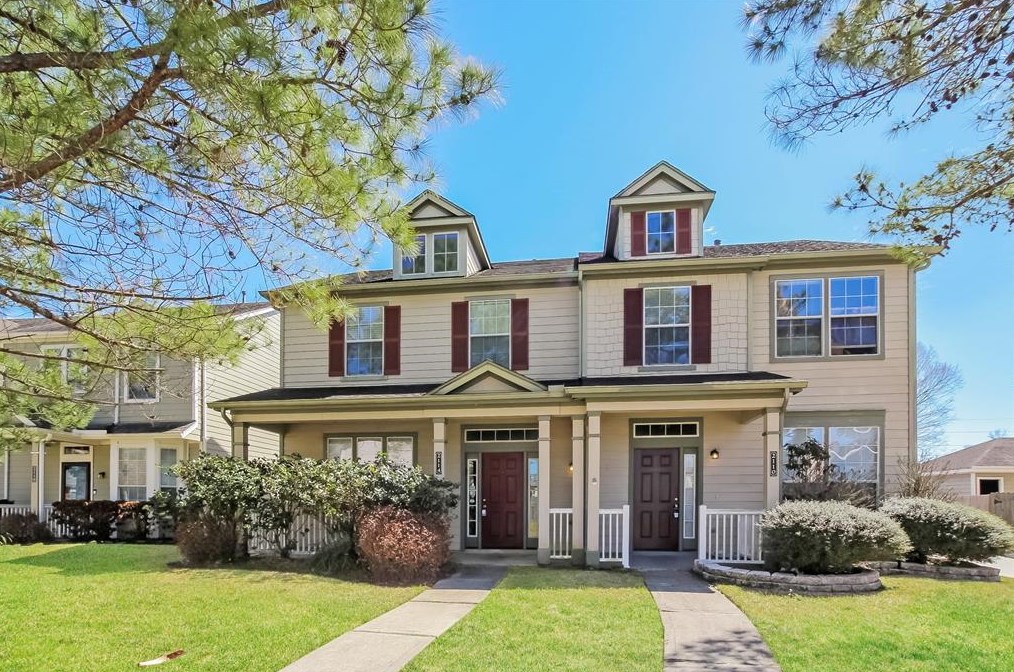 2114 Village Crossing Trl, Spring, TX 77373