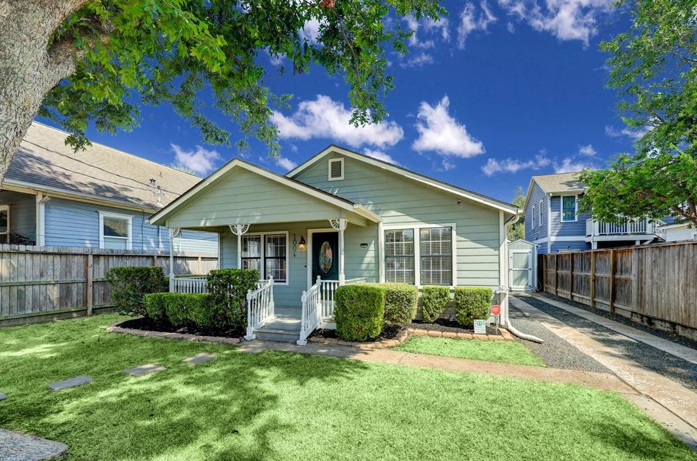 1006 Robbie St, Houston, TX 77009