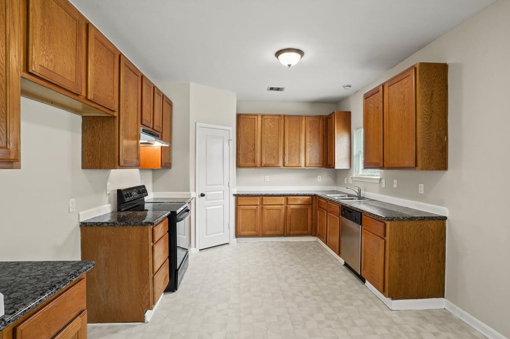 20710 Fernwick Village Dr, Cypress, TX 77433