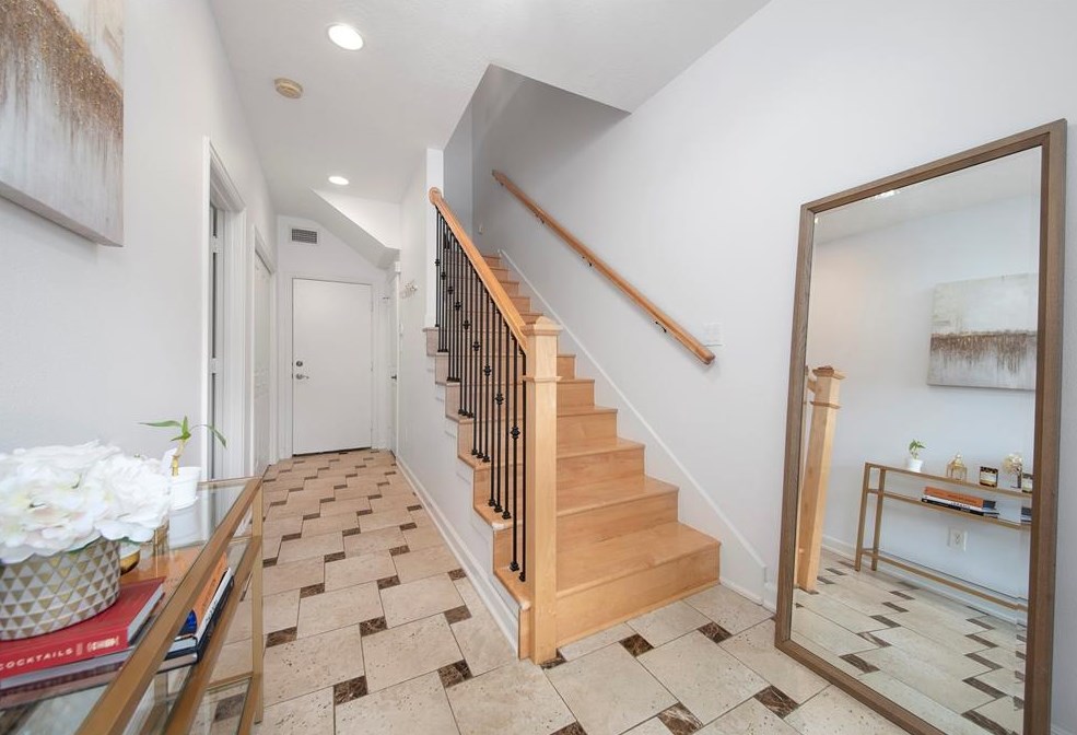 1629 Knox St, Houston TX  77007-3022 exterior