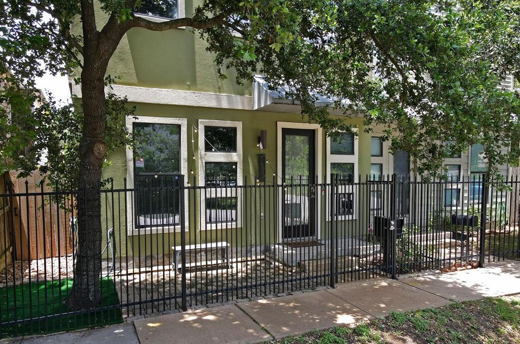 1629 Knox St, Houston, TX 77007