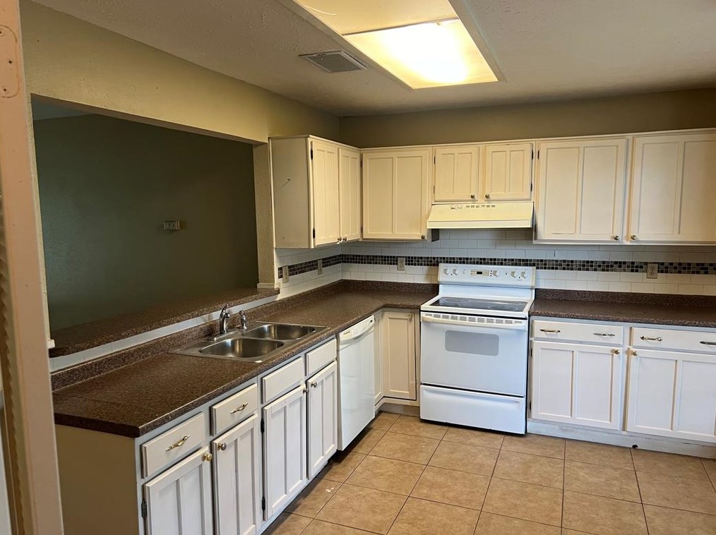 8414 N Meadow Bird Cir, Missouri City, TX 77489