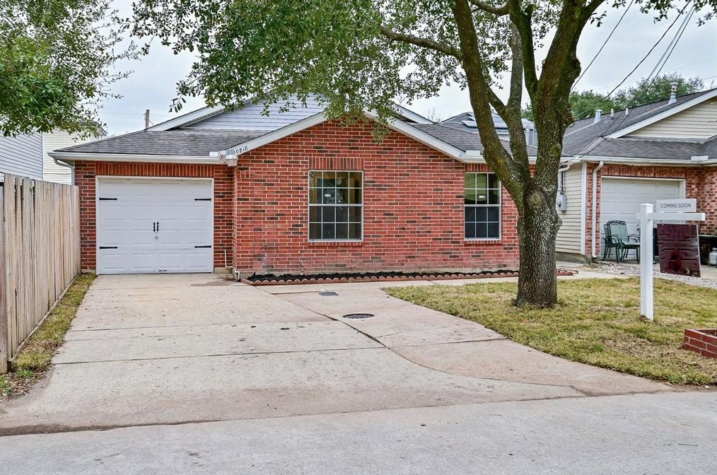 10818 Vista Norte Ct, Houston, TX 77076-2500