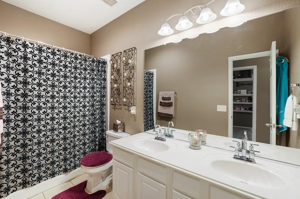 12134 Cyn Ml Dr, Houston TX  77095-6520 exterior