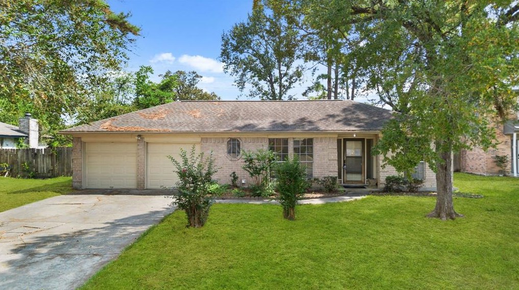 6931 Falling Waters Dr, Spring, TX 77379