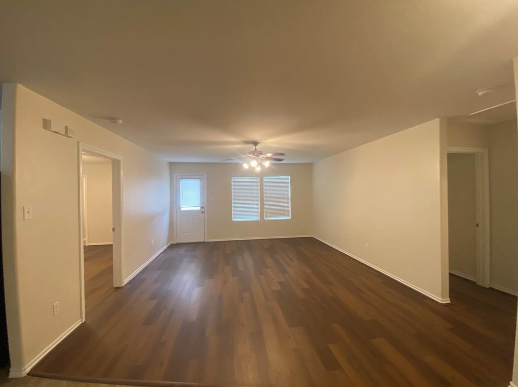 807 N Katydid Ct, Conroe, TX 77301