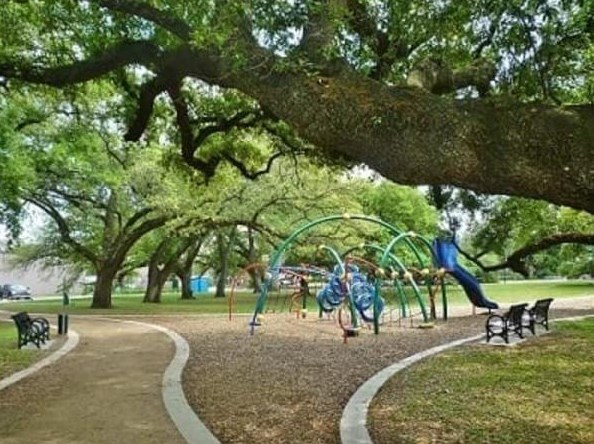 3010 Chenevert St, Houston TX  77004-4125 exterior