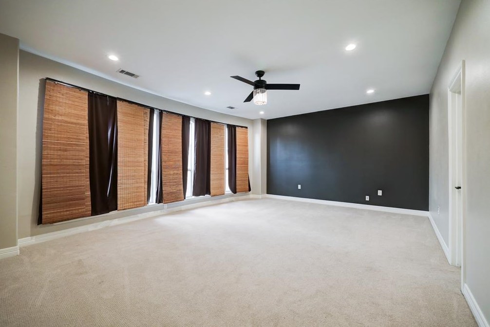 3010 Chenevert St, Houston TX  77004-4125 exterior