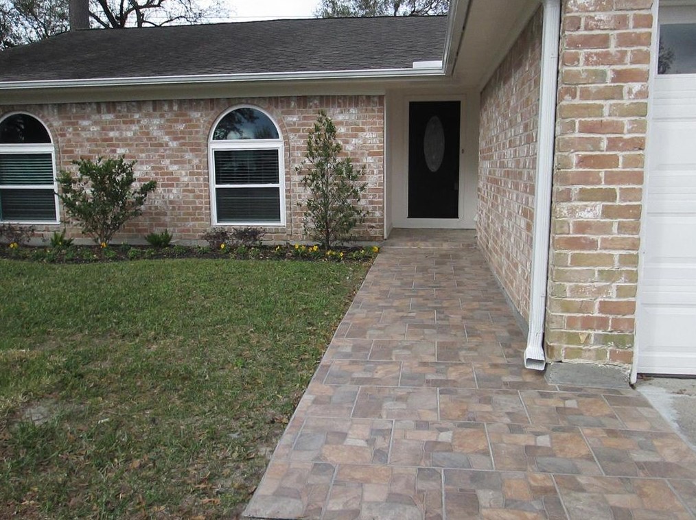 15815 Whipple Tree Dr, Houston, TX 77070