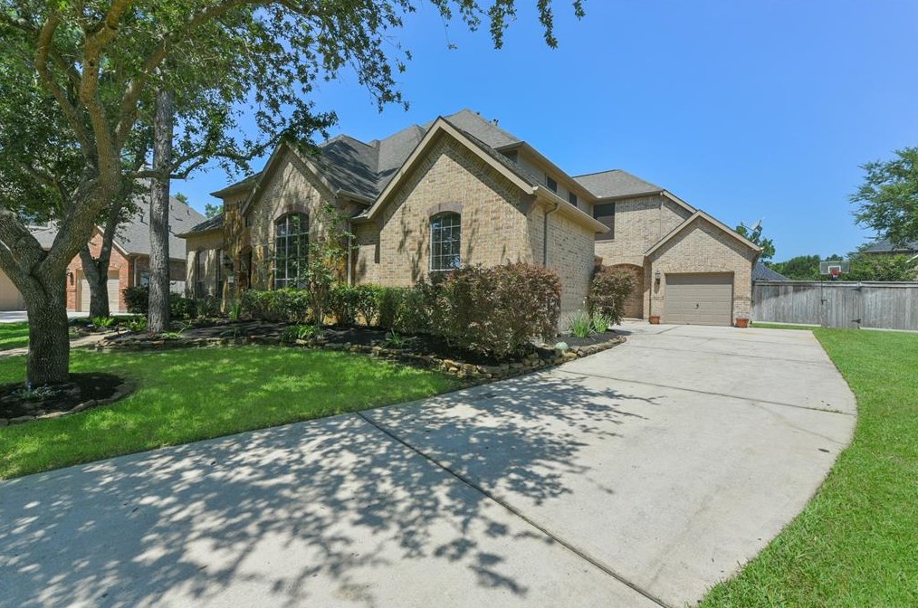 17407 Aleutian Bay Ct, Humble, TX 77346-3645