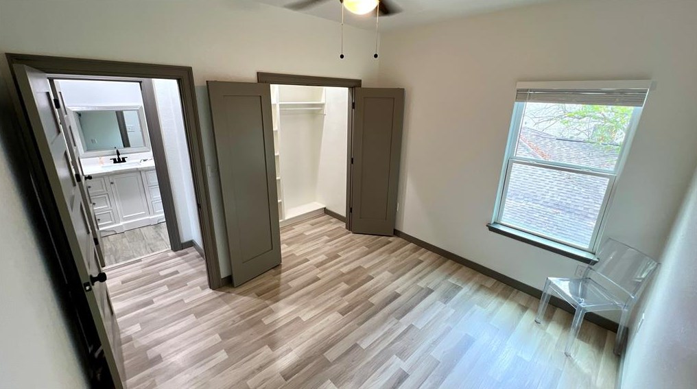3625 Lydia St, Houston, TX 77021-6120