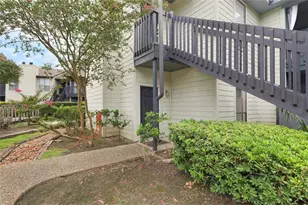 9009 Richmond Ave., Houston, TX 77063 - Photo 2