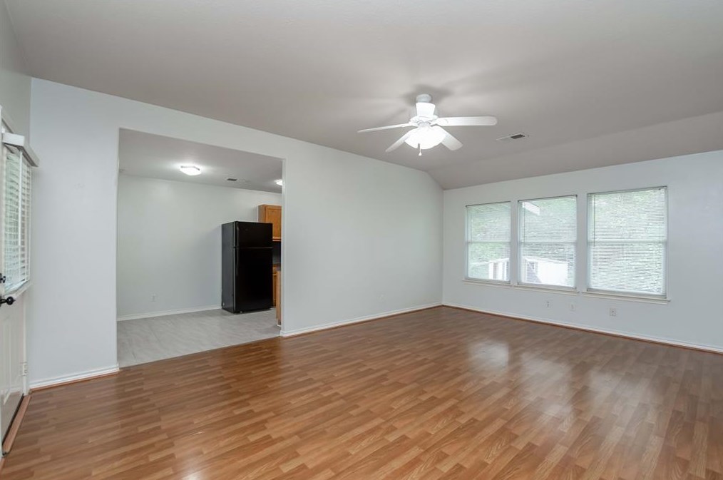 10680 Royal York Dr, Conroe, TX 77303