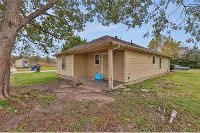 424 Baker Circle, Ames, TX 77575 - Photo 20