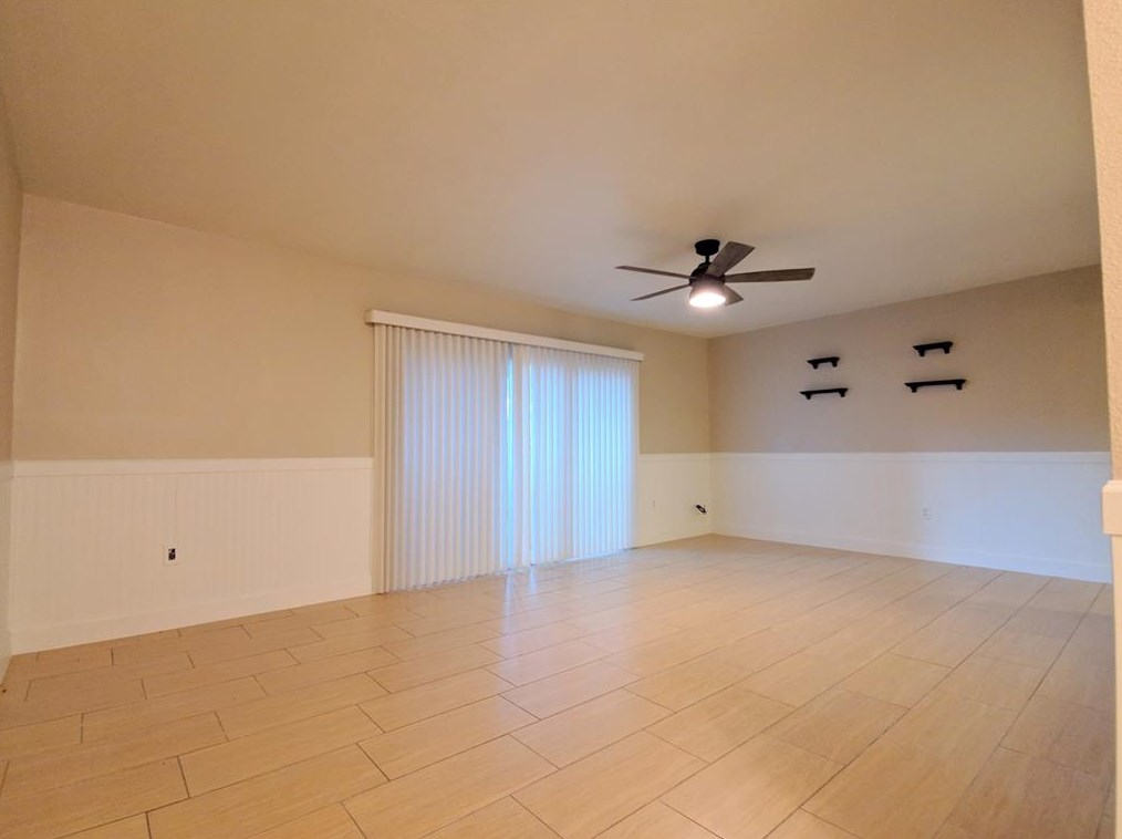 1105 Ramada Dr, Houston TX  77062-5717 exterior