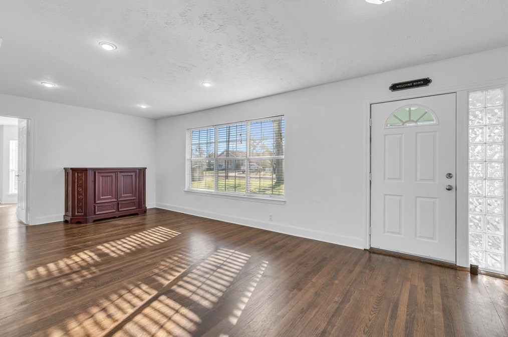 604 Mason St, Tomball TX  77375-4477 exterior