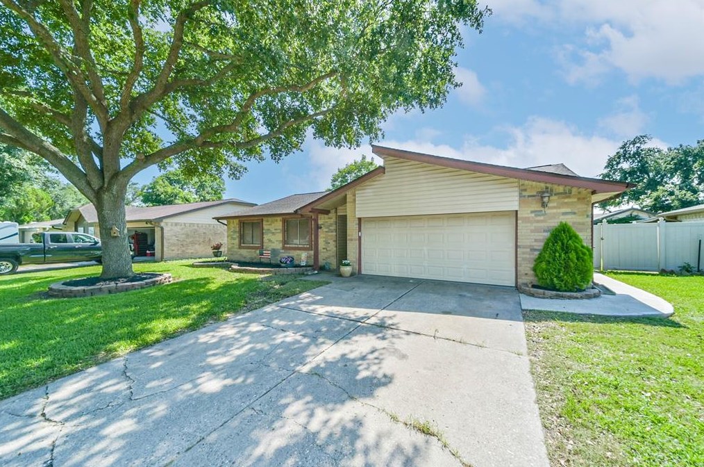 3905 Primrose Path, Deer Park, TX 77536-6626