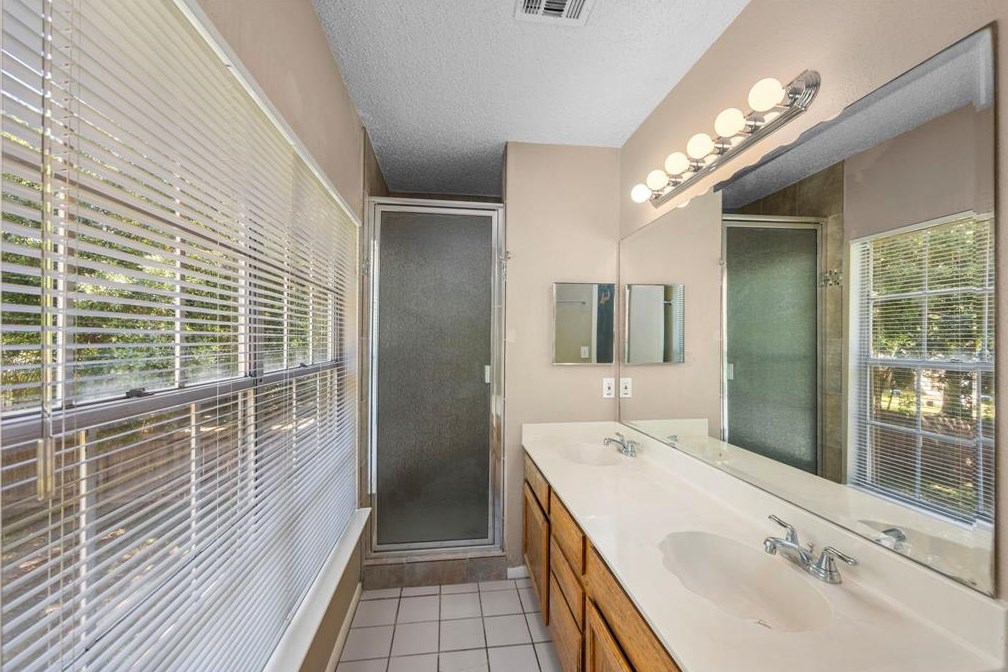 18066 Sagecroft Dr, Houston TX 77084-6724 exterior