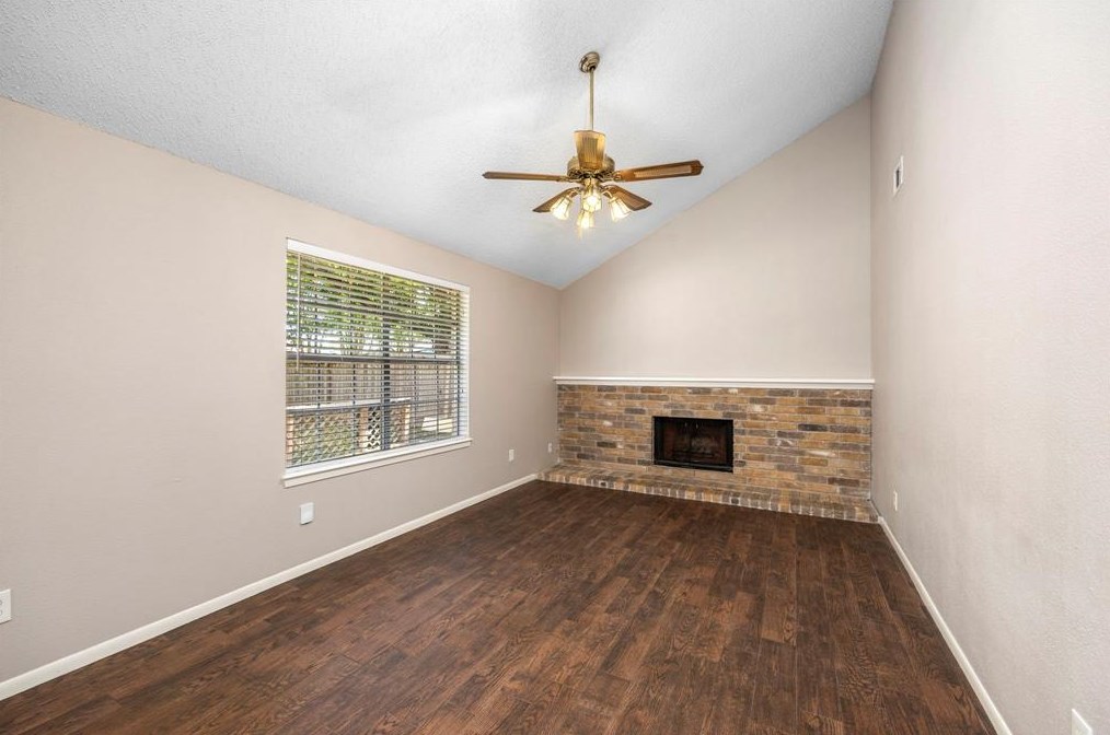 18066 Sagecroft Dr, Houston TX 77084-6724 exterior