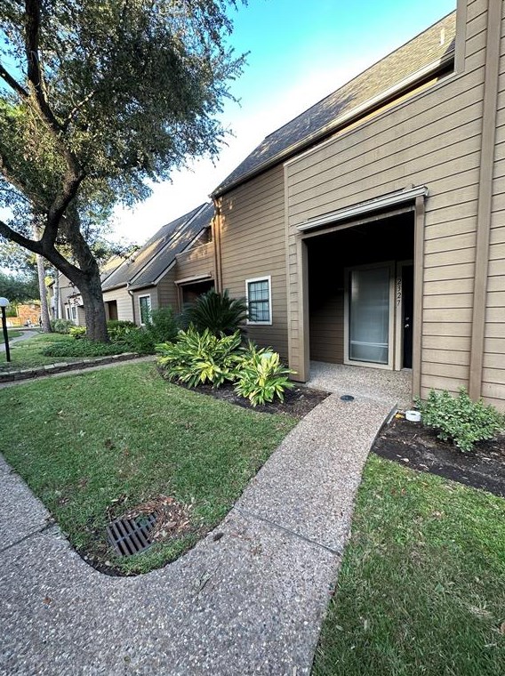 2327 Briarwest Blvd, Houston, TX 77077