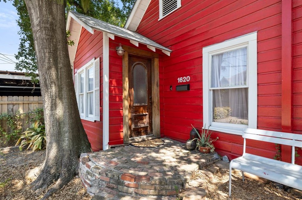 1620 Knox St, Houston, TX 77007