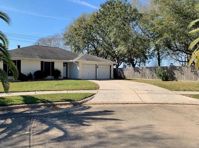 2002 Tuscarora Ct, League City, TX 77573