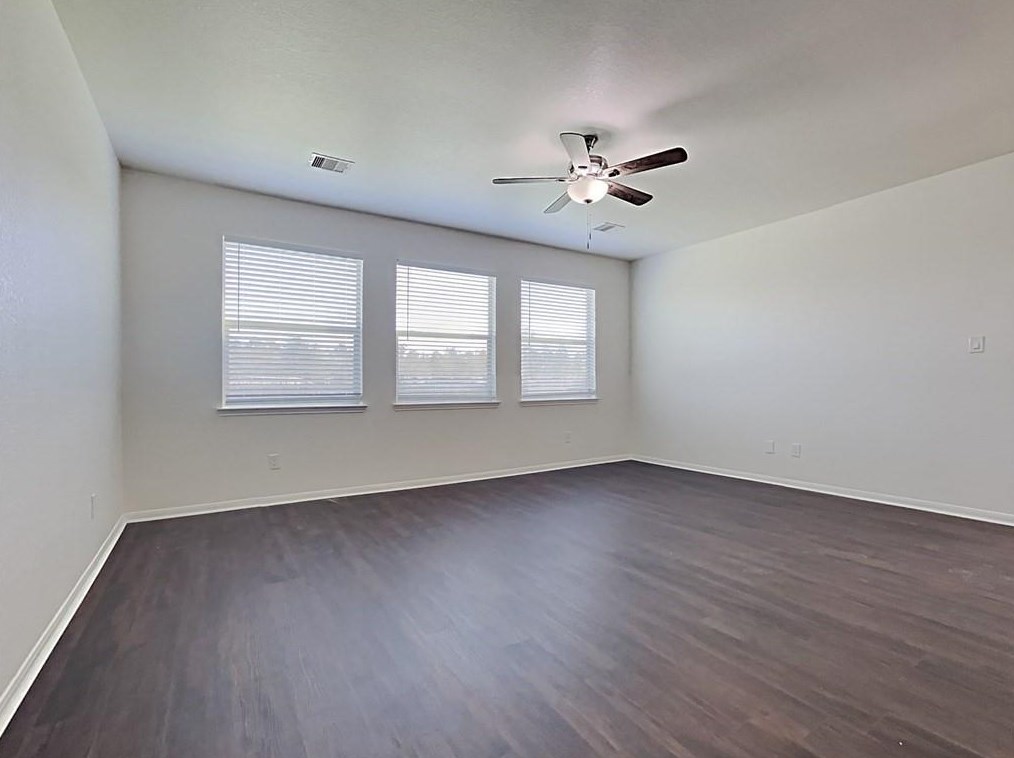 30011 Saw Oaks Dr, Magnolia, TX 77355