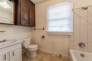 4924 Ave P 1/2, Galveston, TX 77551 - Photo 34