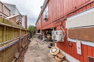 4924 Ave P 1/2, Galveston, TX 77551 - Photo 24