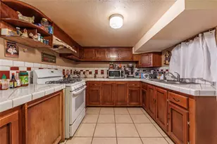 4924 Ave P 1/2, Galveston, TX 77551 - Photo 38