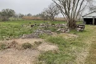 2739 Oyster Creek Bend, Freeport, TX 77541 - Photo 10