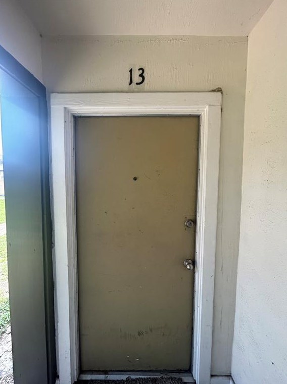 3629 N Macgregor Way #13, Houston, TX 77004
