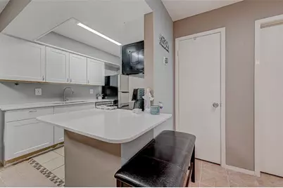 8201 Richmond Avenue #50, Houston, TX 77063 - Photo 2