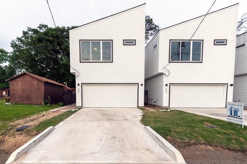 5822 Burt St, Houston, TX 77091-4006