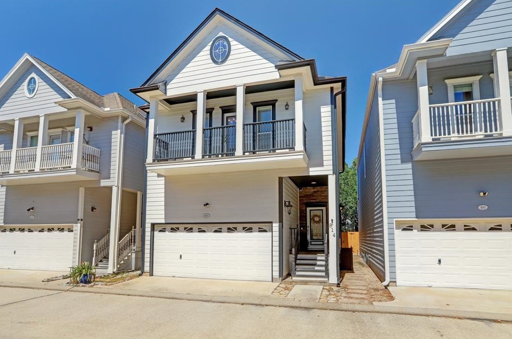 814 Garden Rose Ln, Houston, TX 77018