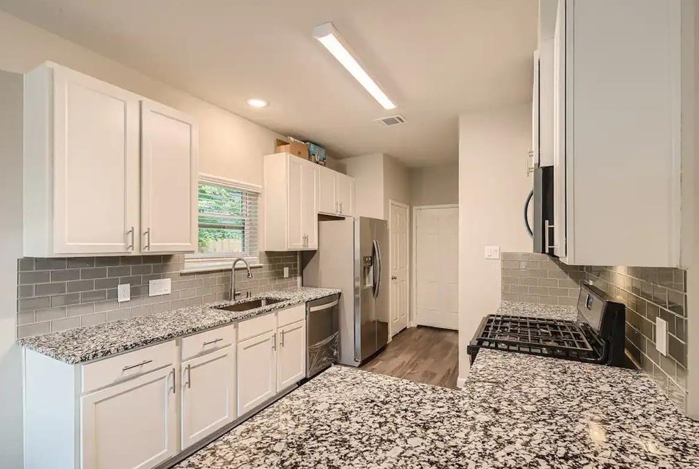 4834 Van Fleet St, Houston TX  77033-3421 exterior