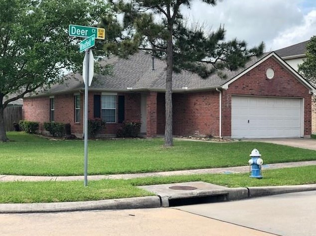 3408 Deer Ct, Pearland, TX 77581
