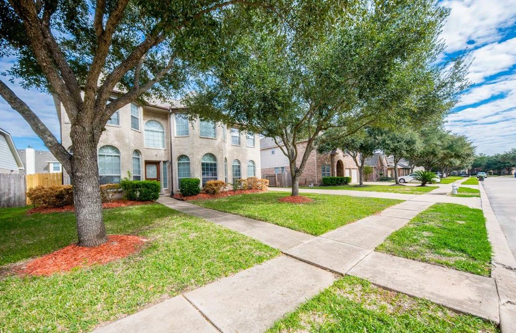 21702 Cozy Hollow Ln, Richmond, TX 77469