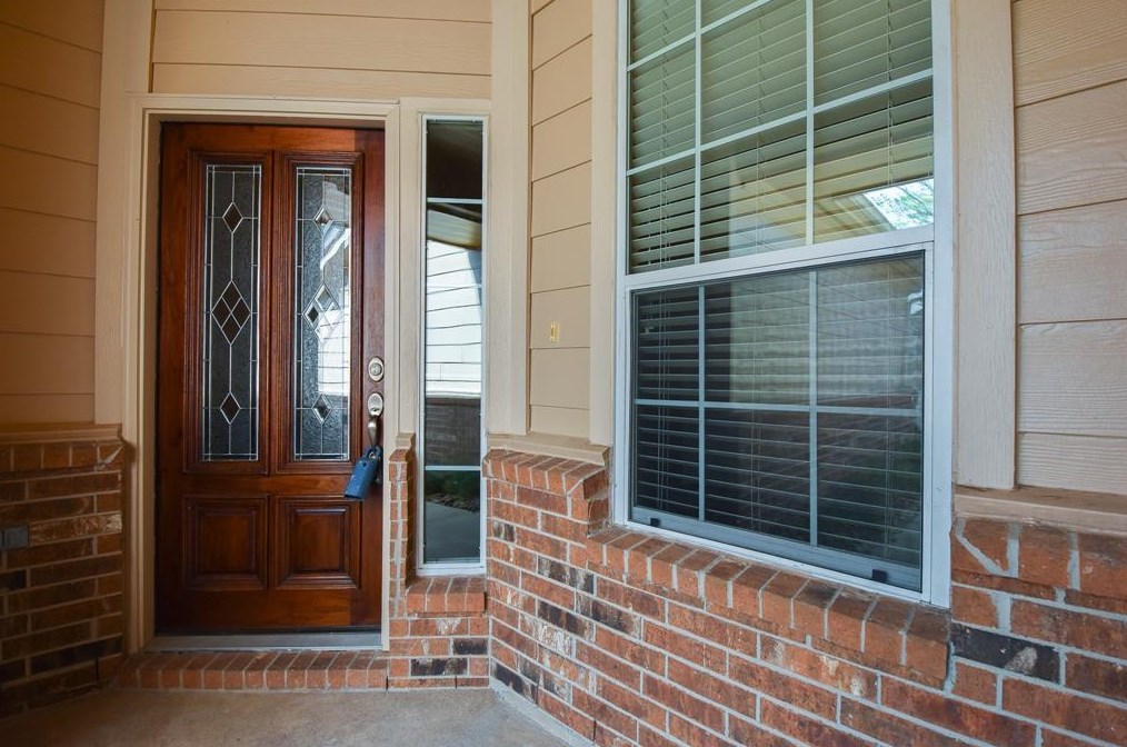 8811 Silent Willow Ln, Sugar Land TX  77479-5480 exterior