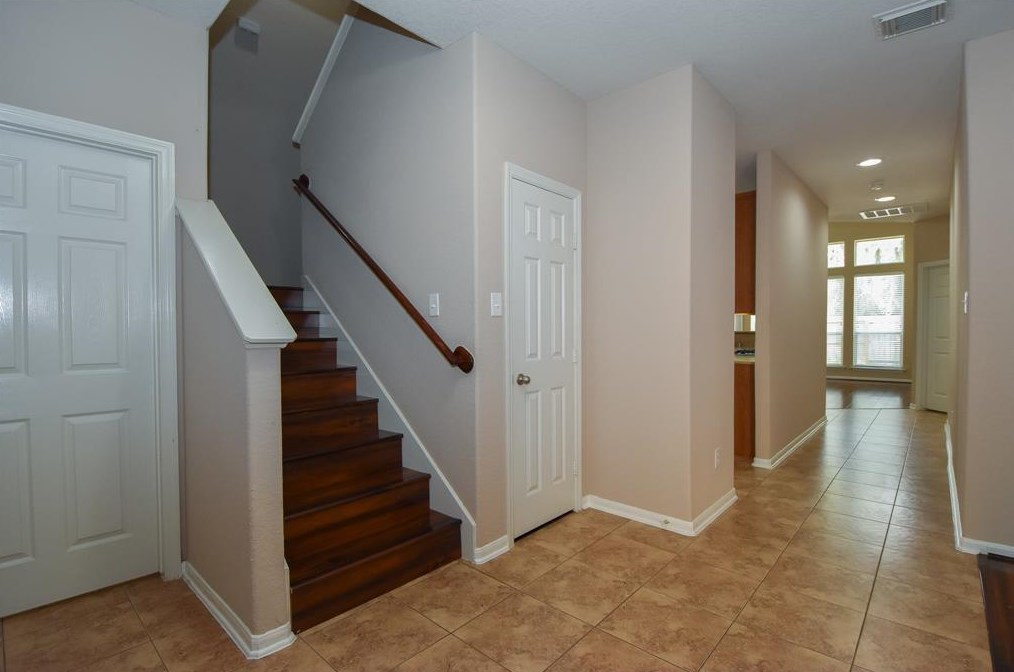 8811 Silent Willow Ln, Sugar Land TX  77479-5482 exterior