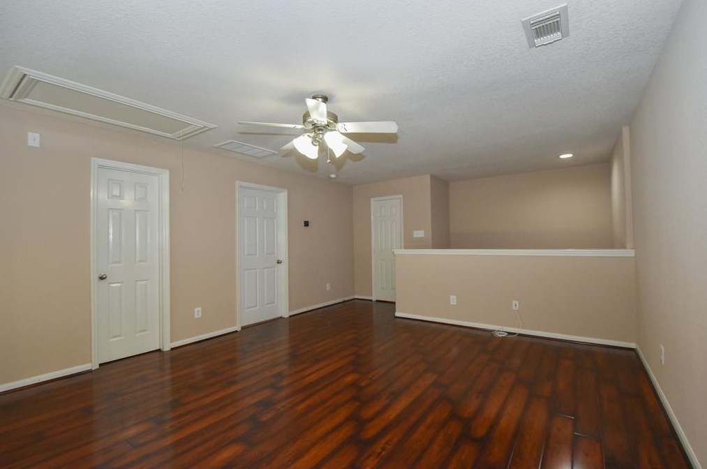 8811 Silent Willow Ln, Sugar Land TX  77479-5482 exterior