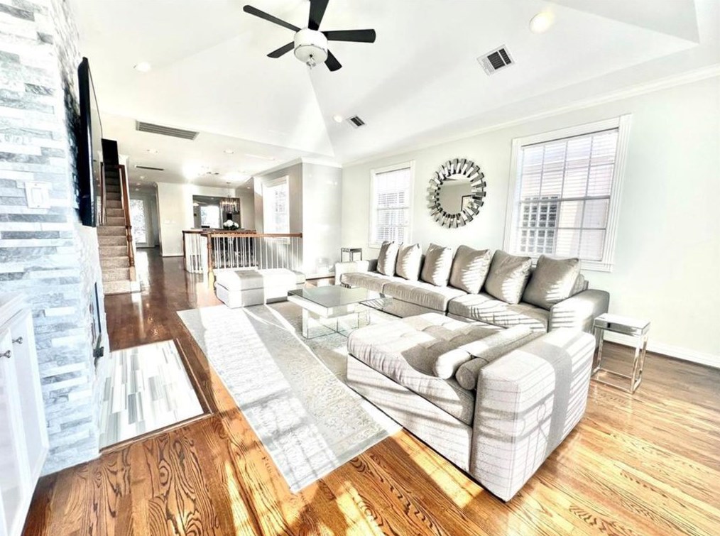 1714 Roy St, Houston, TX 77007