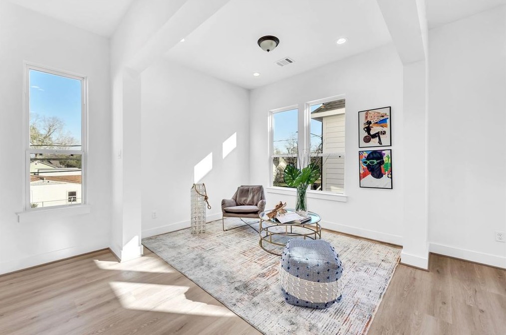 6906 Sidney St, Houston TX  77021-4910 exterior