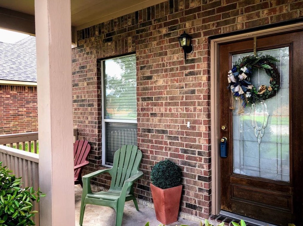 1215 Auburn View Ln, Fresno, TX 77545