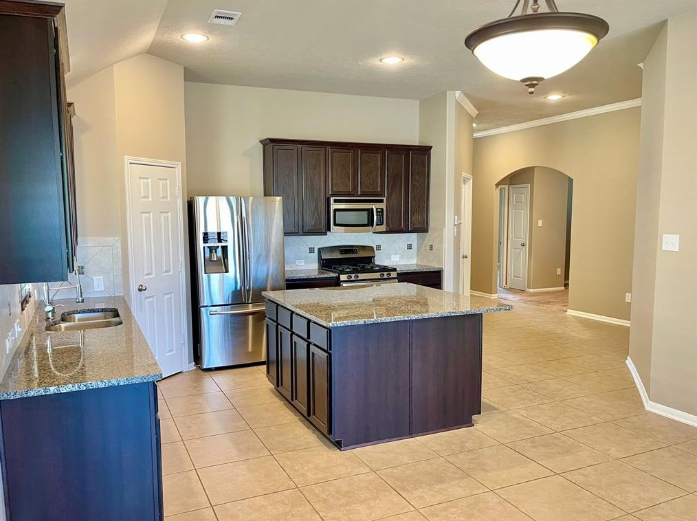 21734 Cascade Hollow Ln, Spring TX  77379-4100 exterior